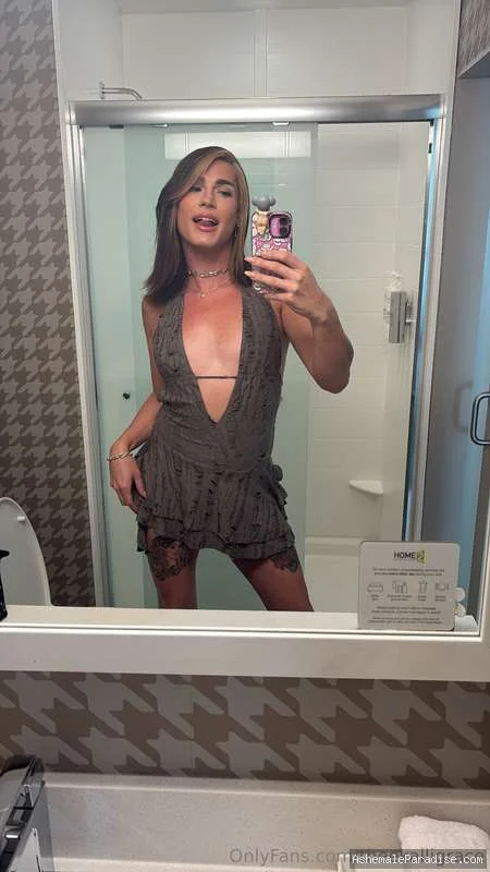 Kalli Grace — Kalli Grace — 29 fotos — OnlyFans Photos