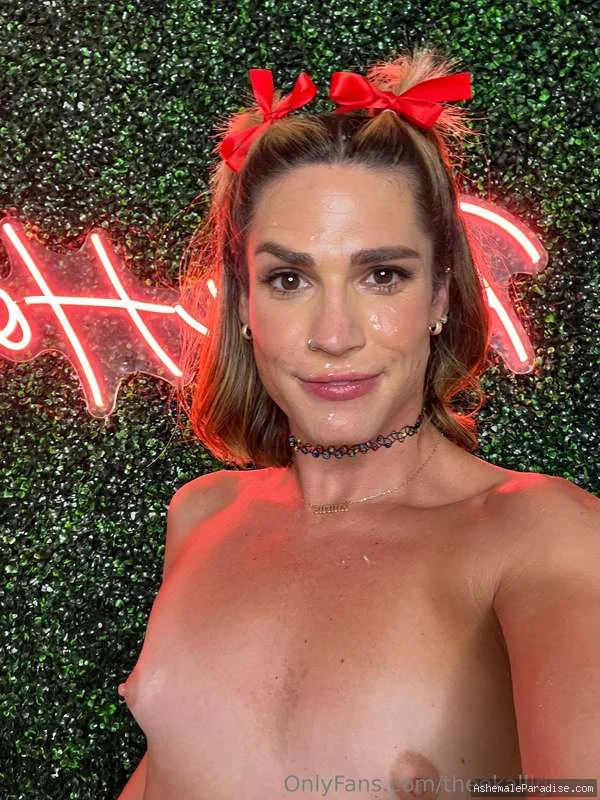 Kalli Grace — Kalli Grace — 29 fotos — OnlyFans Photos