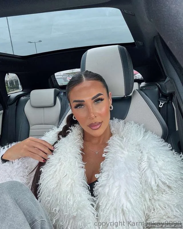 Karmen Kay — Karmen Kay — 35 fotos — OnlyFans Photos