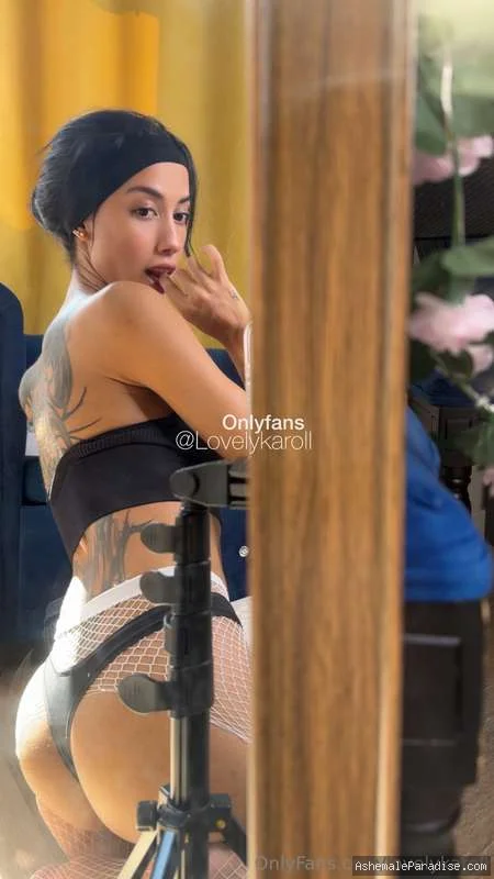 Karoll Valencia — Karoll Valencia — 31 fotos — OnlyFans Photos