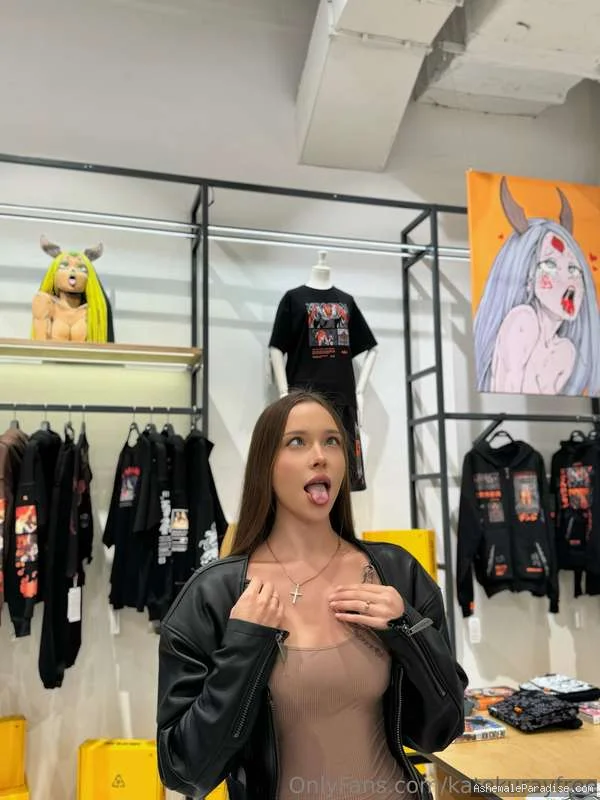 Kate K — Kate K — 35 fotos — OnlyFans Photos