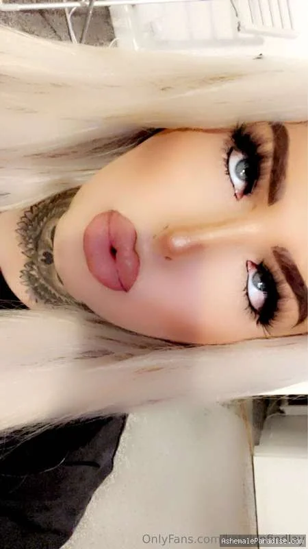 Katelyn Findlay — Katelyn Findlay — 32 fotos — OnlyFans Photos