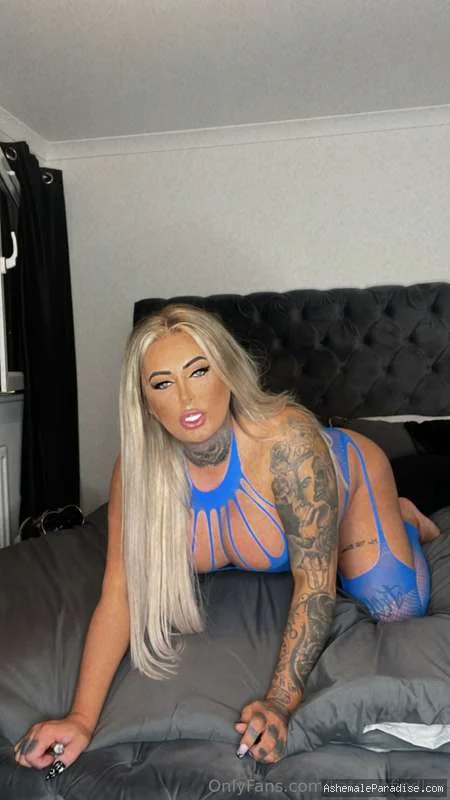 Katelyn Findlay — Katelyn Findlay — 32 fotos — OnlyFans Photos