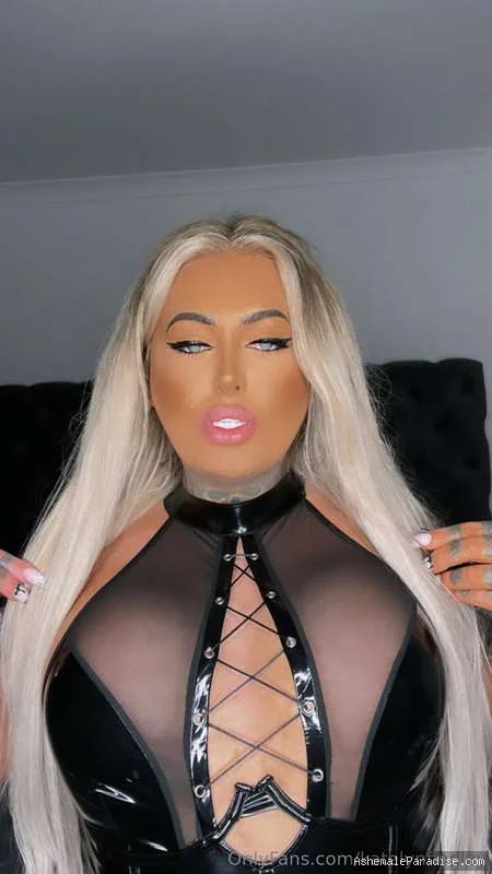 Katelyn Findlay — Katelyn Findlay — 32 fotos — OnlyFans Photos