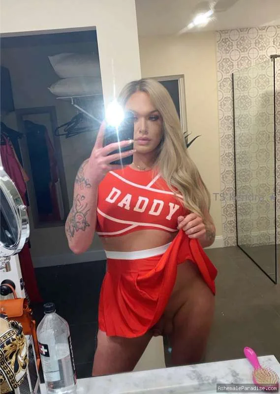Kendra Moore — Kendra Moore — 32 fotos — OnlyFans Photos