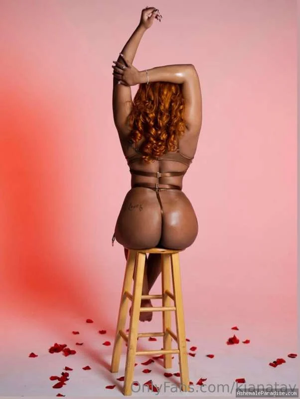 Kiana Vi — Kiana Vi — 6 fotos — OnlyFans Photos