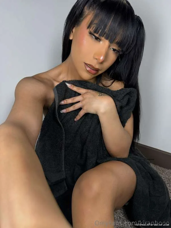 kiranbooo — kiranbooo — 21 fotos — OnlyFans Photos
