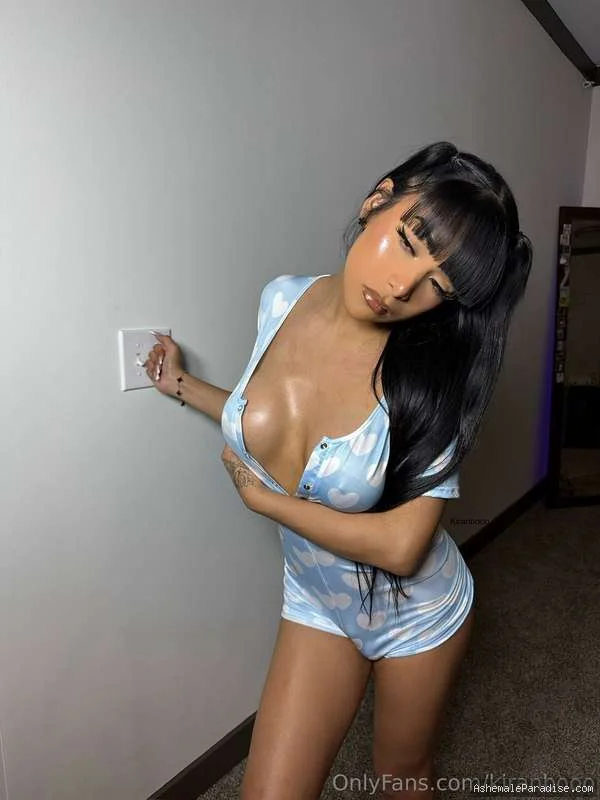kiranbooo — kiranbooo — 21 fotos — OnlyFans Photos