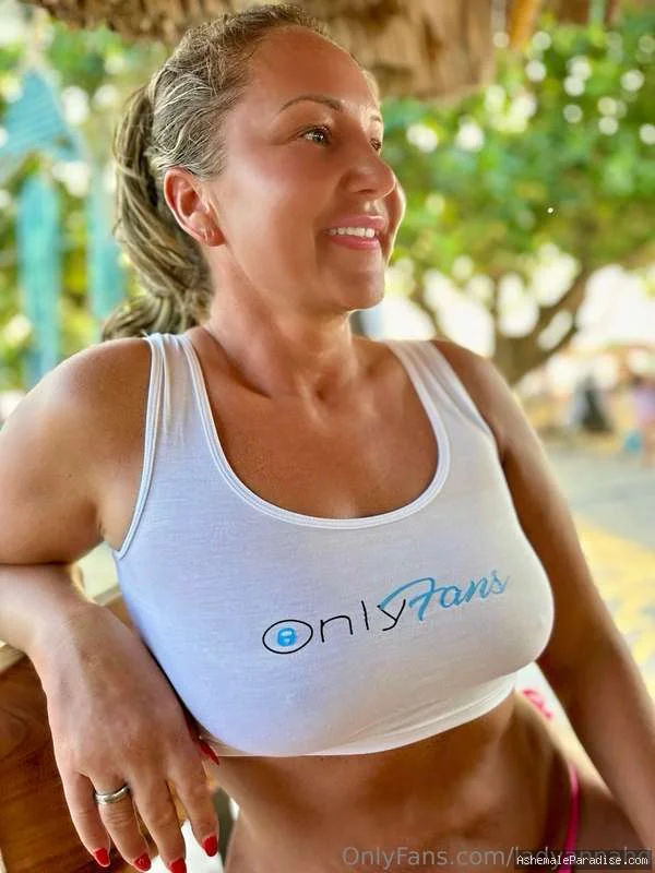 Lady Ann — Lady Ann — 35 fotos — OnlyFans Photos
