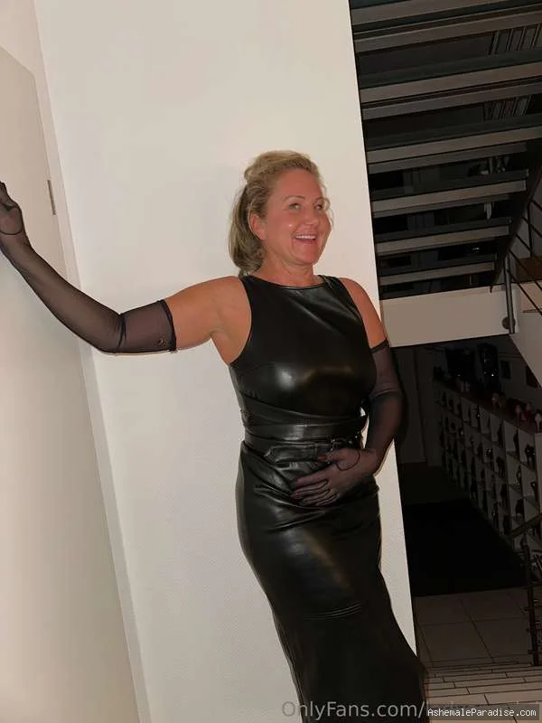 Lady Ann — Lady Ann — 35 fotos — OnlyFans Photos