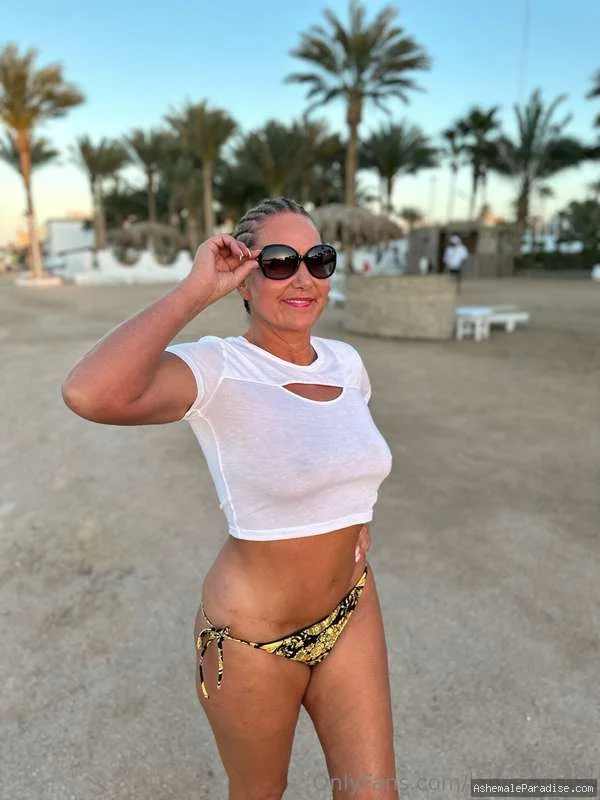 Lady Ann — Lady Ann — 35 fotos — OnlyFans Photos