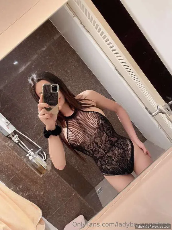 Ladyboy A — Ladyboy A — 7 fotos — OnlyFans Photos