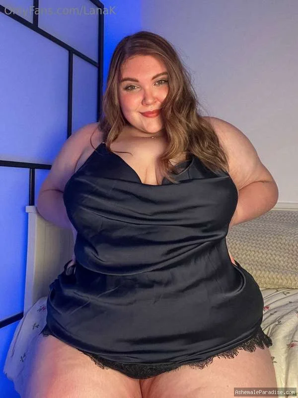 Lana Knight — Lana Knight — 20 fotos — OnlyFans Photos