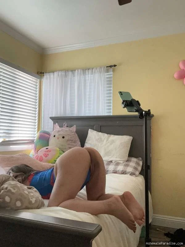 Lana Knight — Lana Knight — 20 fotos — OnlyFans Photos