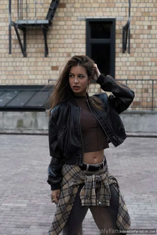 Lanah Frias — Lanah Frias — 90 fotos