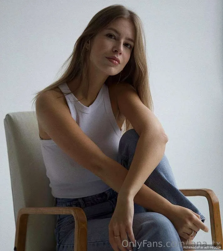 Lanah Frias — Lanah Frias — 90 fotos