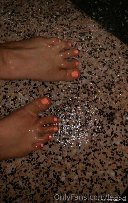Lea Sayega — Lea Sayega — 19 fotos — OnlyFans Photos