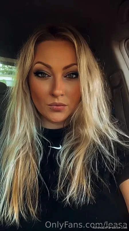 Lea Sayega — Lea Sayega — 19 fotos — OnlyFans Photos