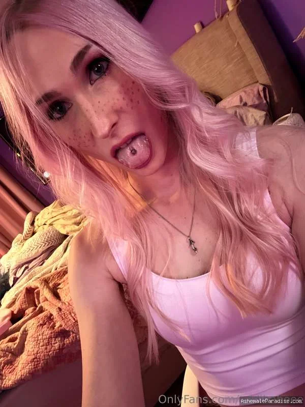 Lena Kelly — Lena Kelly — 23 fotos — OnlyFans Photos
