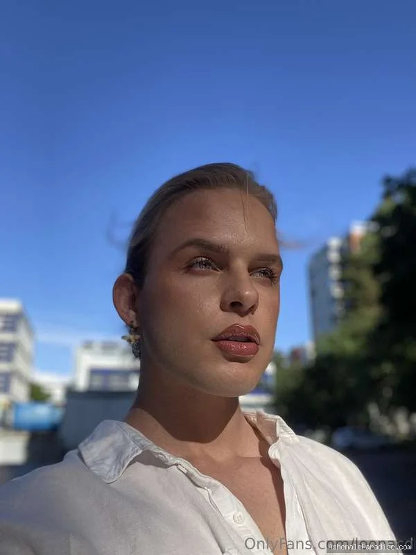 Leona Maa — Leona Maa — 31 fotos — OnlyFans Photos