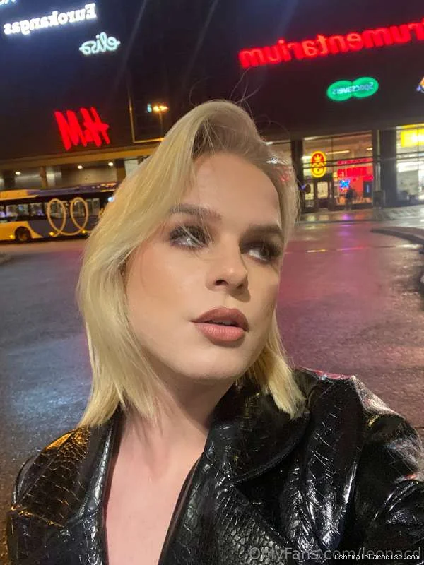 Leona Maa — Leona Maa — 31 fotos — OnlyFans Photos