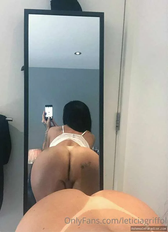 Leticia Griffol — Leticia Griffol — 36 fotos — OnlyFans Photos