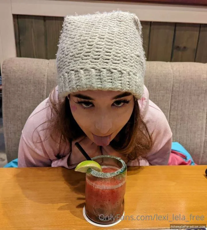 Lexi Lela — Lexi Lela — 35 fotos — OnlyFans Photos