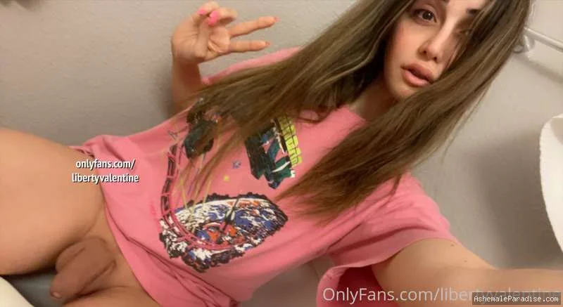 Liberty Valentine — Liberty Valentine — 25 fotos — OnlyFans Photos