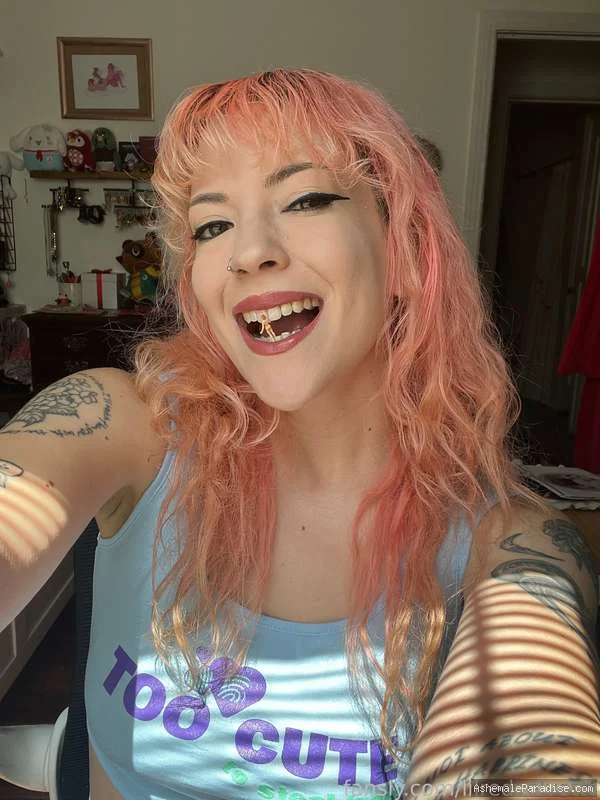 Lil Red — Lil Red — 33 fotos — OnlyFans Photos