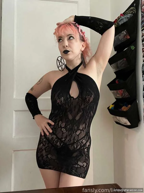 Lil Red — Lil Red — 33 fotos — OnlyFans Photos