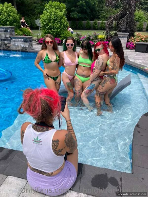 Lilith Night — Lilith Night — 33 fotos — OnlyFans Photos