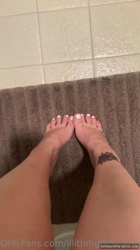 Lilith Night — Lilith Night — 33 fotos — OnlyFans Photos