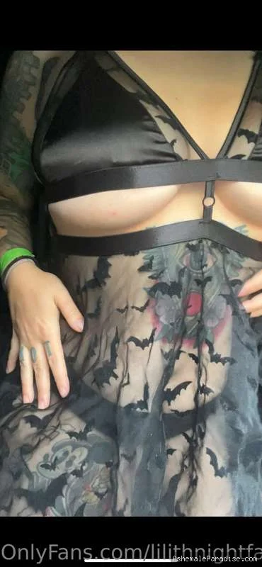 Lilith Night — Lilith Night — 33 fotos — OnlyFans Photos