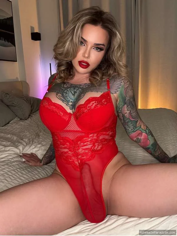Lily Adick — Lily Adick — 71 fotos