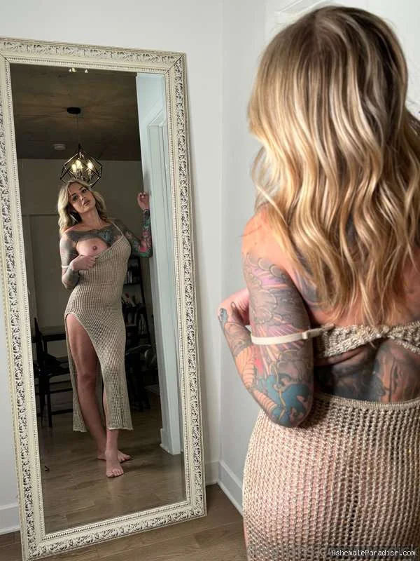 Lily Adick — Lily Adick — 71 fotos