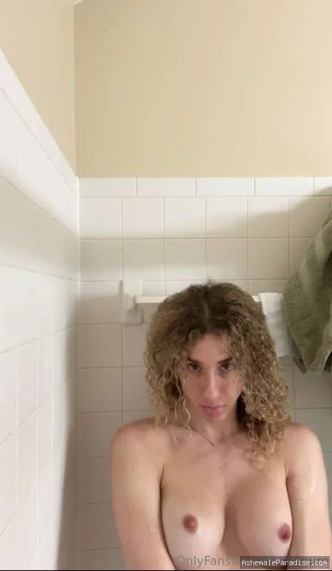 Lily Demure — Lily Demure — 90 fotos
