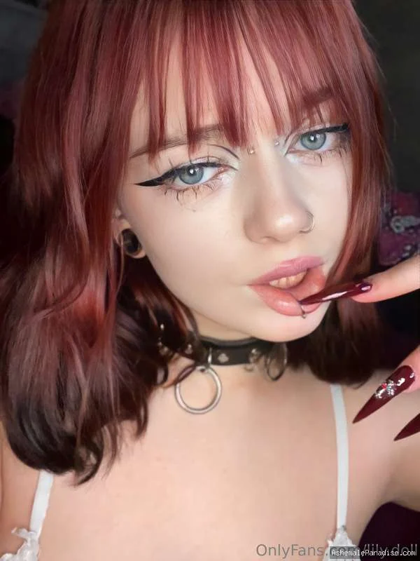 Lily Doll — 33 fotos