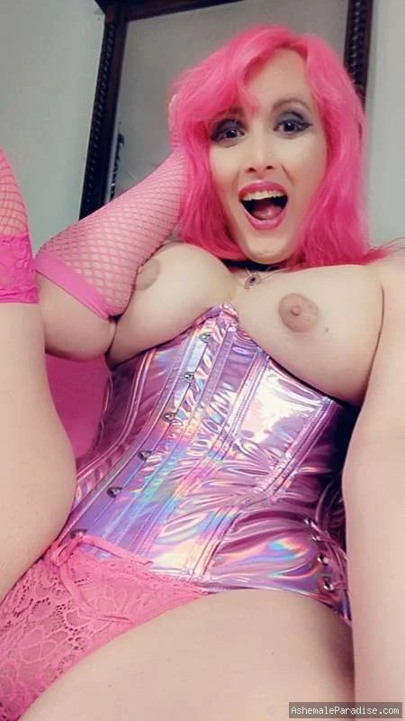 Lily Larceny — Lily Larceny — 30 fotos — OnlyFans Photos