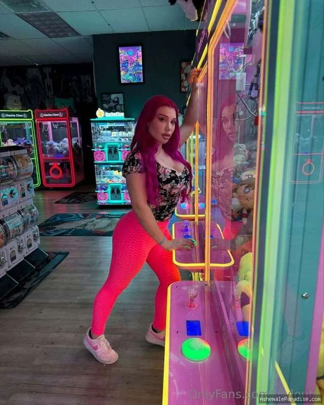 Lily Lou — 100 fotos
