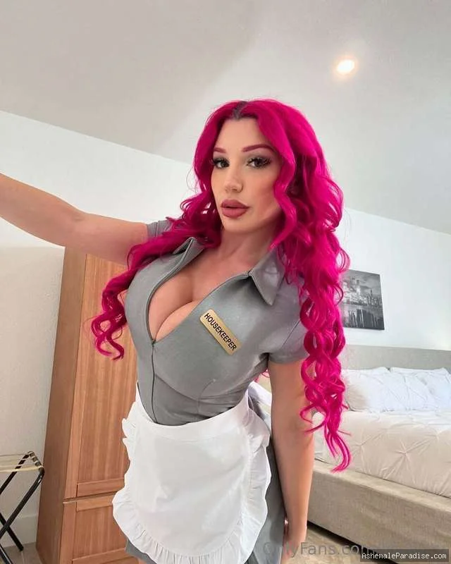 Lily Lou — 100 fotos