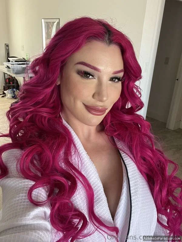Lily Lou — 100 fotos