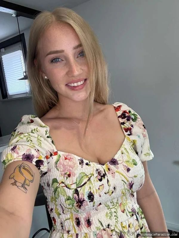 Lisa Lustful — Lisa Lustful — 6 fotos — OnlyFans Photos