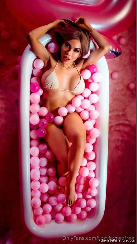 Lizzy Laynez — Lizzy Laynez — 30 fotos — OnlyFans Photos