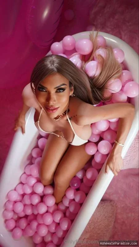 Lizzy Laynez — Lizzy Laynez — 30 fotos — OnlyFans Photos
