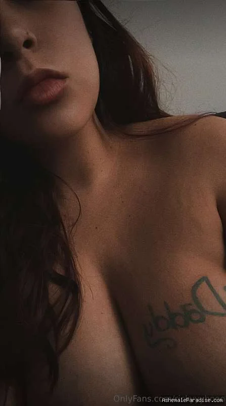 Lola Crystals — Lola Crystals — 20 fotos — OnlyFans Photos