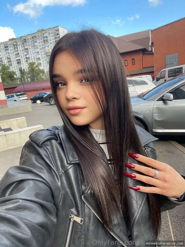 Lola Kamila — Lola Kamila — 98 fotos