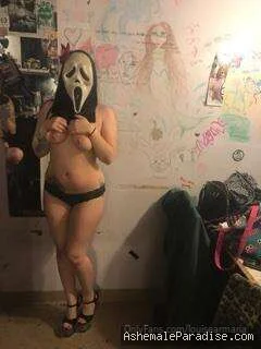Louise — Louise — 32 fotos — OnlyFans Photos