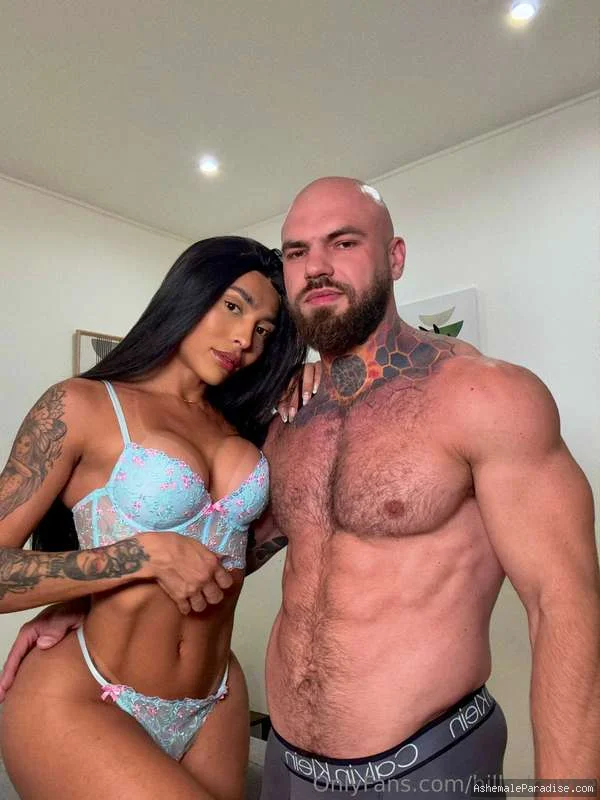 Louyse Hills — Louyse Hills — 18 fotos — OnlyFans Photos