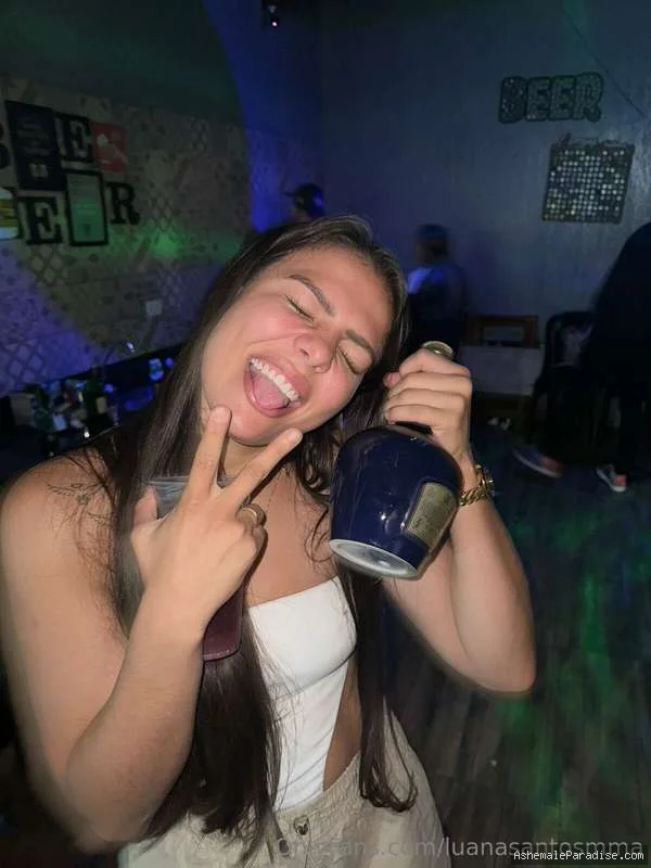 Luana Santos — 37 fotos