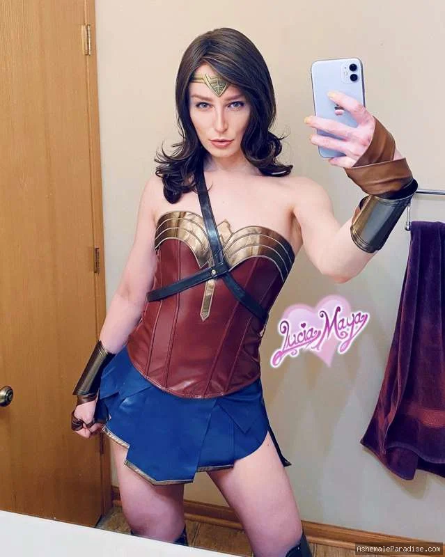 Lucia Maya — Lucia Maya — 33 fotos — OnlyFans Photos